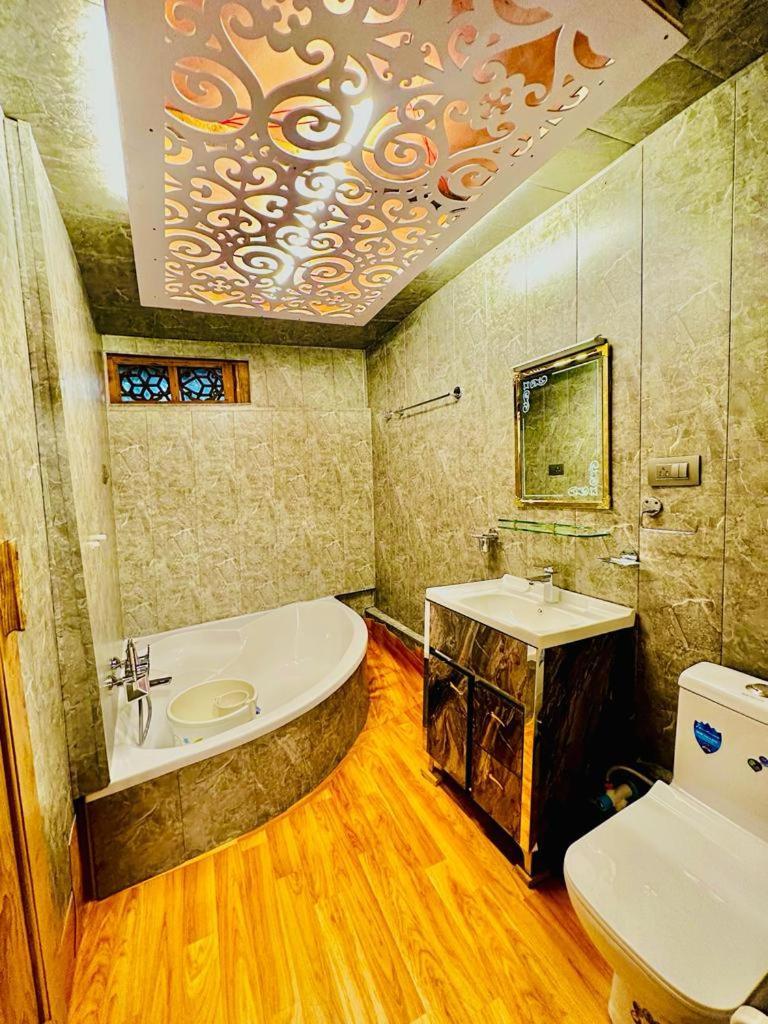 New Zealand Group Of Houseboats Hotel Srīnagar Exterior foto