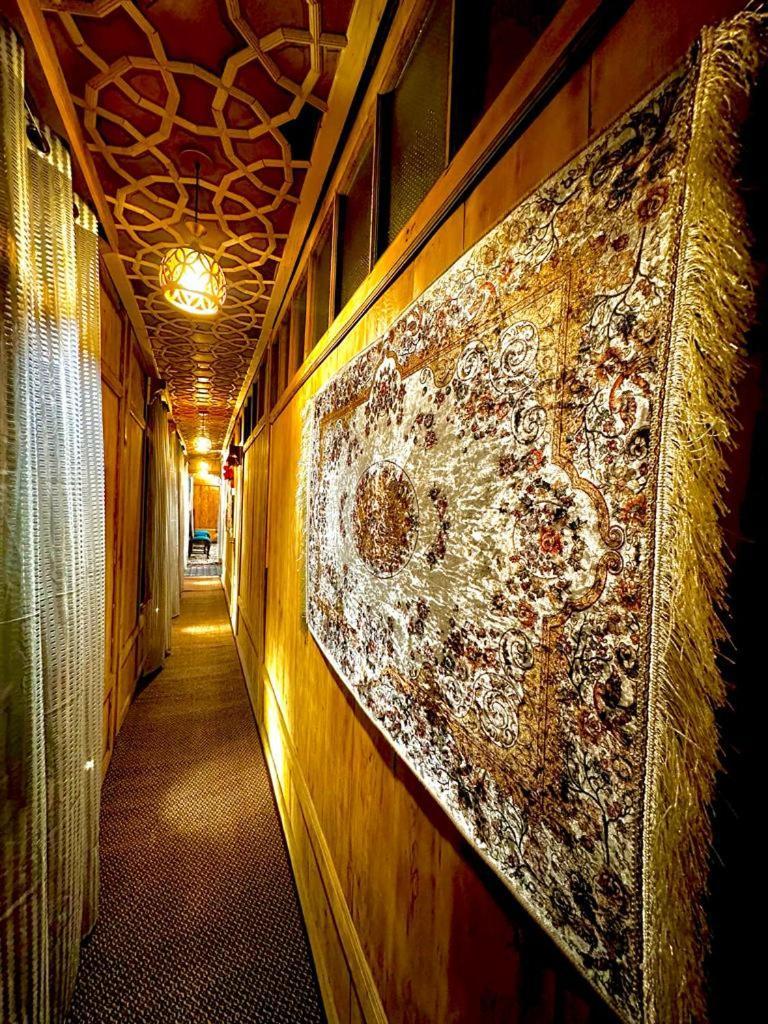 New Zealand Group Of Houseboats Hotel Srīnagar Exterior foto
