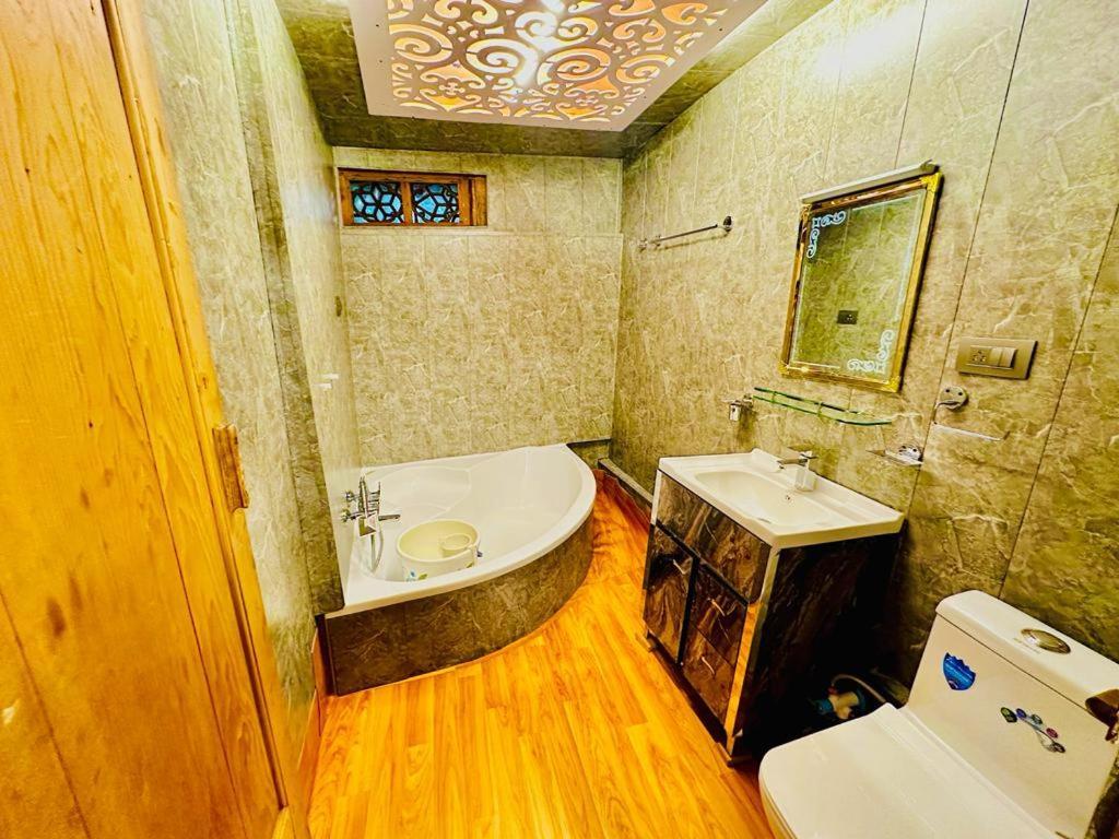 New Zealand Group Of Houseboats Hotel Srīnagar Exterior foto